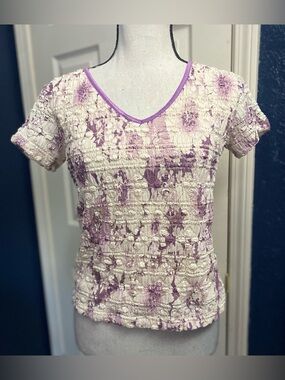 Worthington Cream and Purple Floral Smocked V-Neck Short Sleeve Top